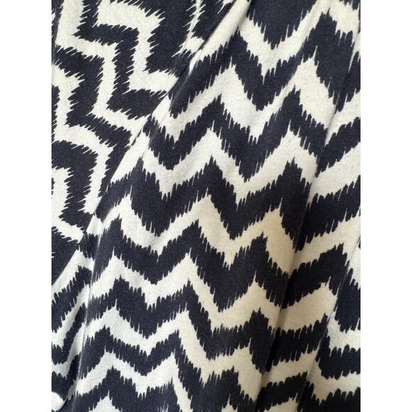 St. John’s Bay Deep Blue Chevron Print Boho Blouse - 1X - Picture 3 of 4